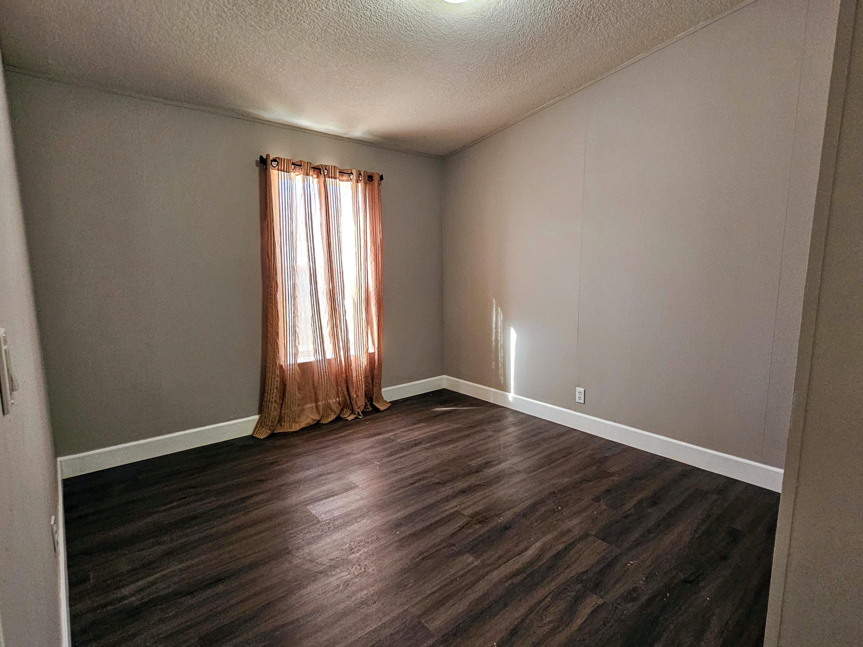 262 Barnes Way Cave Junction, OR 97523 - Photo 16 of 30 Bedroom 3