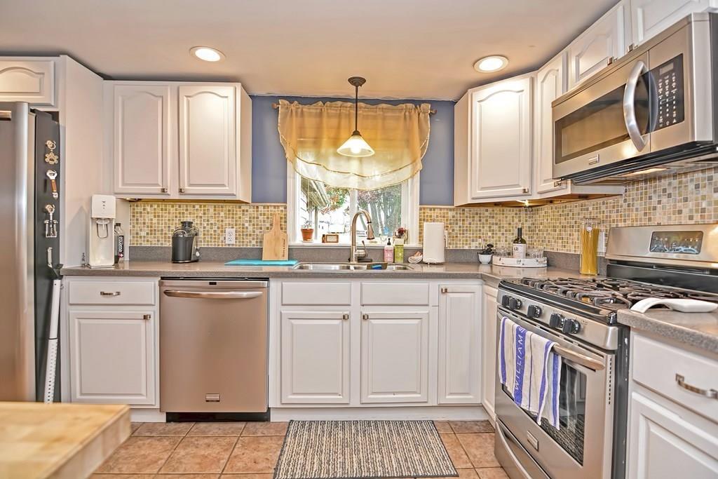 95 Carter Street Fall River, MA 02721 - Photo 3 of 27 Gallery Image 3