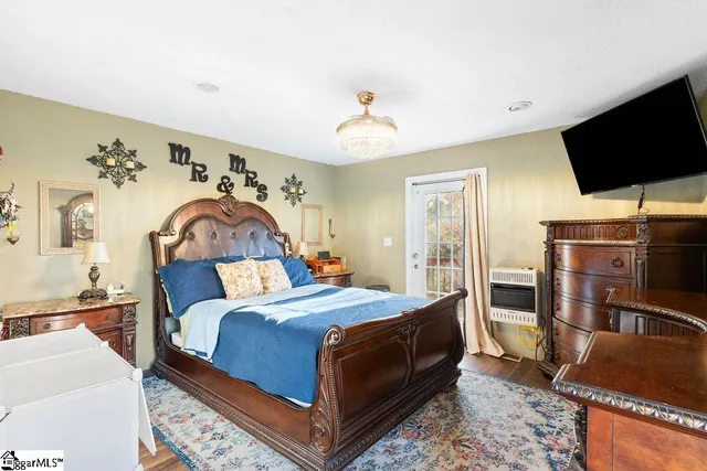 $299,900 | 328 Wimberly Drive, Spartanburg, SC 29306