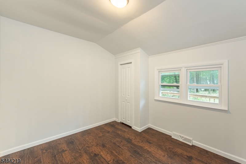 8 Weaver House Cove Road Andover, NJ 07821 - Photo 14 of 20 Gallery Image 14