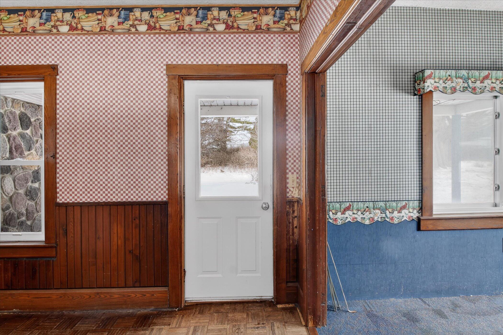 2067 11 Mile Road Remus, MI 49340 - Photo 11 of 62 11-2067-11-Mile-Rd-Windowstill