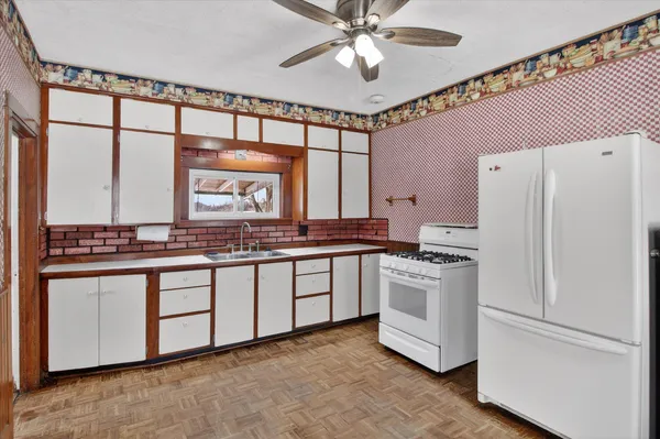 $250,000 | 2067 11 Mile Road, Remus, MI 49340