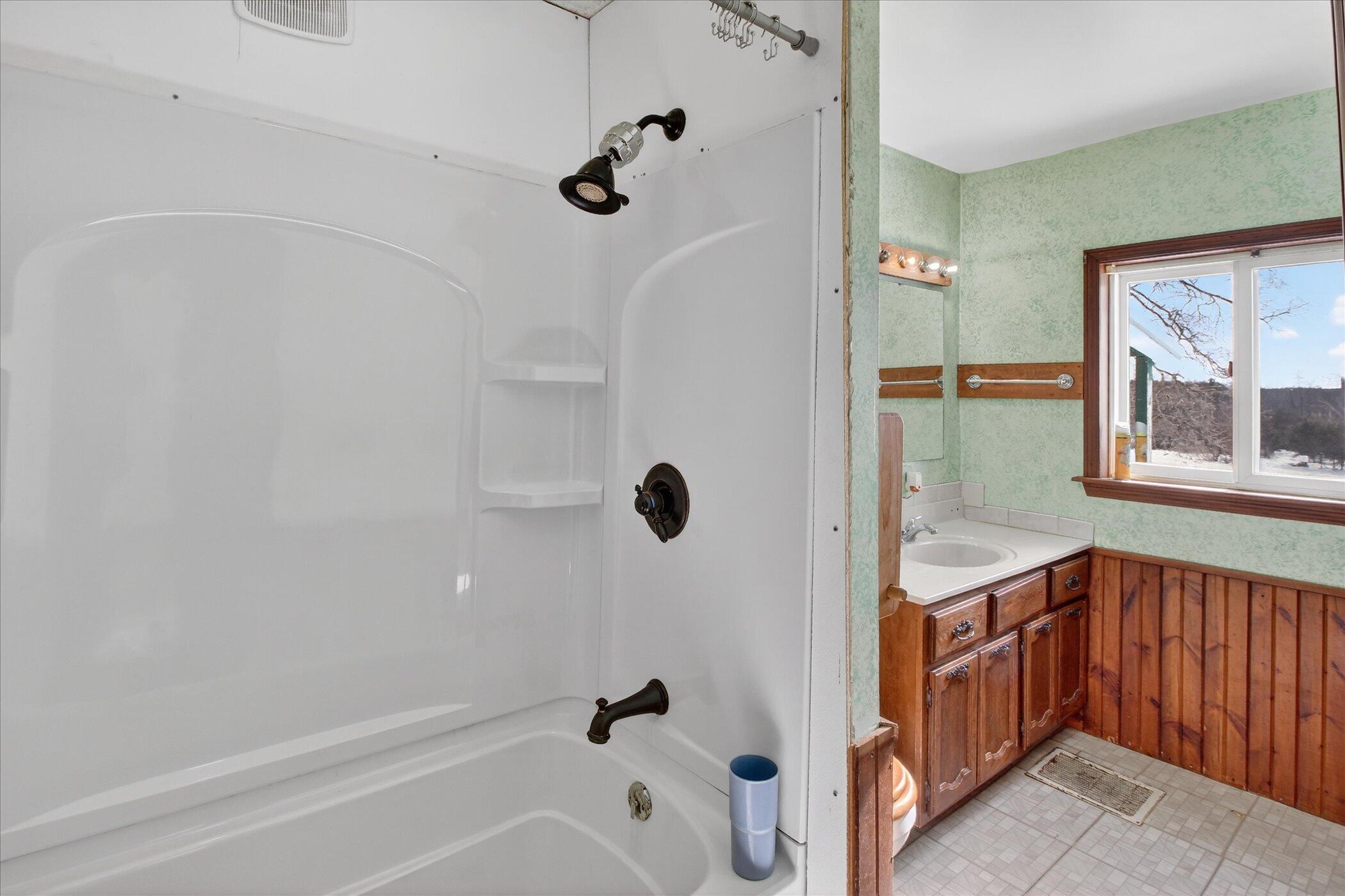 2067 11 Mile Road Remus, MI 49340 - Photo 24 of 62 24-2067-11-Mile-Rd-Windowstill