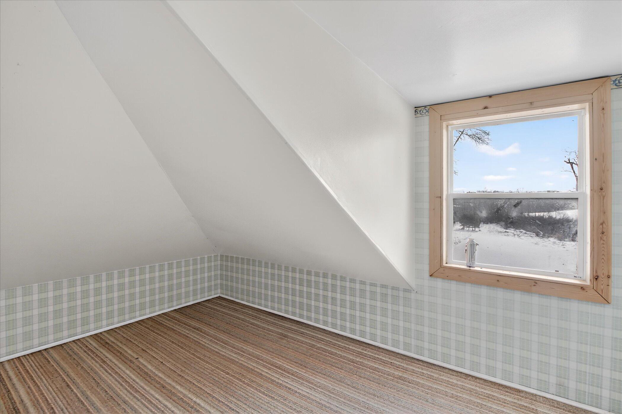 2067 11 Mile Road Remus, MI 49340 - Photo 29 of 62 29-2067-11-Mile-Rd-Windowstill