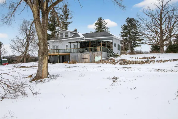 $250,000 | 2067 11 Mile Road, Remus, MI 49340