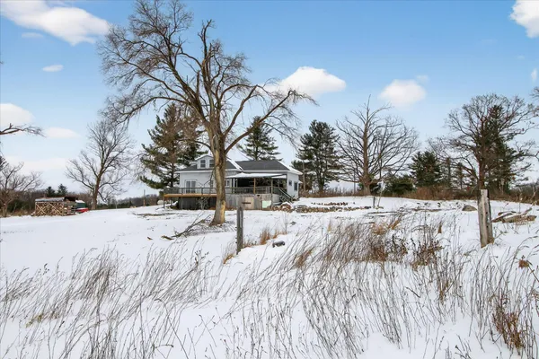 $250,000 | 2067 11 Mile Road, Remus, MI 49340