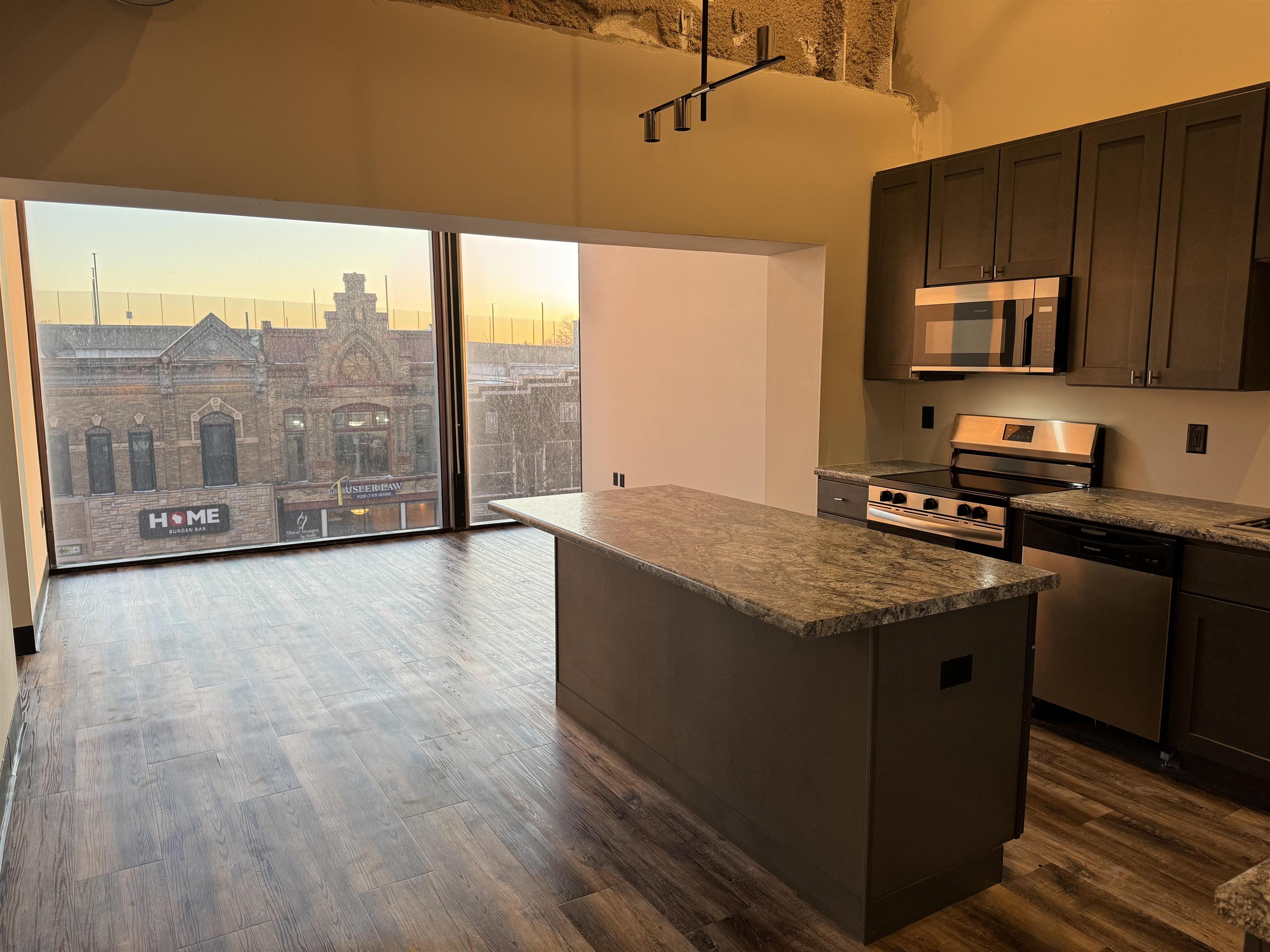 200 West College Avenue, Unit 302 Appleton, WI 54911 - Photo 9 of 25