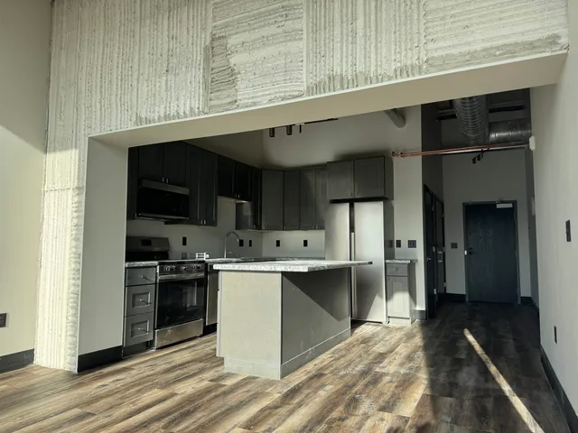 $1,995 | 200 West College Avenue, Unit 302, Appleton, WI 54911