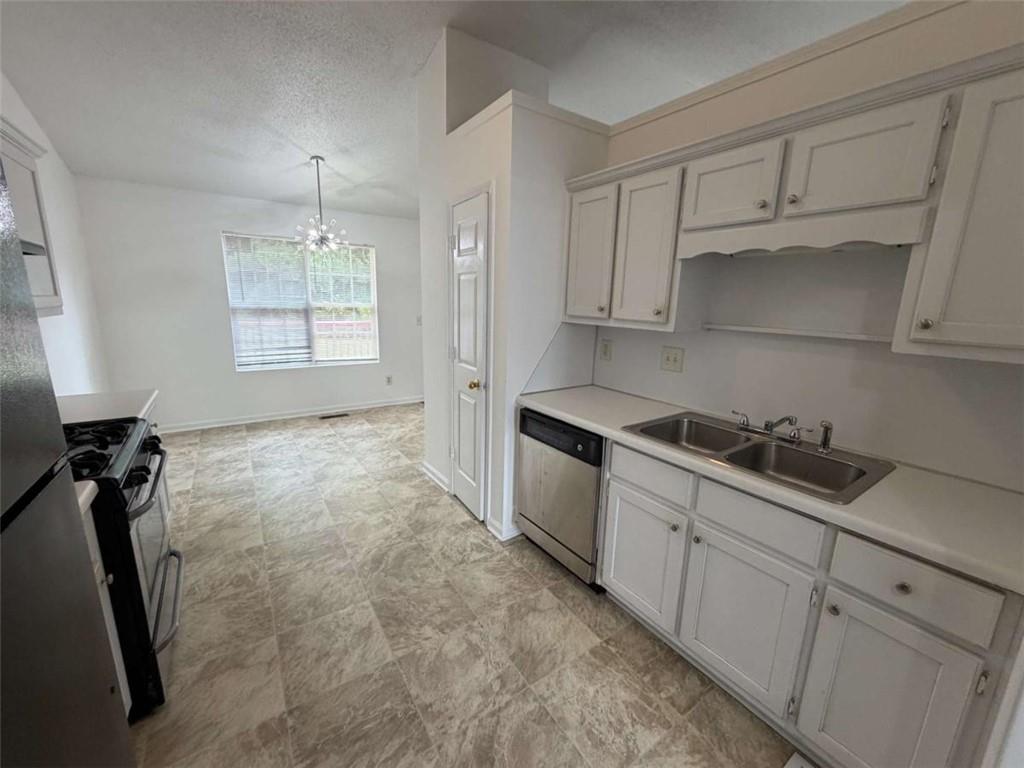 1613 Fort Perry Way Dacula, GA 30019 - Photo 5 of 22
