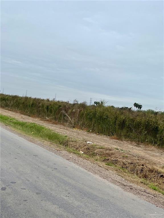 Tbd Gonzalez Road Weslaco, TX 78596 - Photo 2 of 2 a view of a road with an ocean
