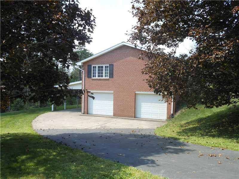 45 Vidoni Road Imperial, PA 15126 - Photo 3 of 25 Parking Lot/Garage.