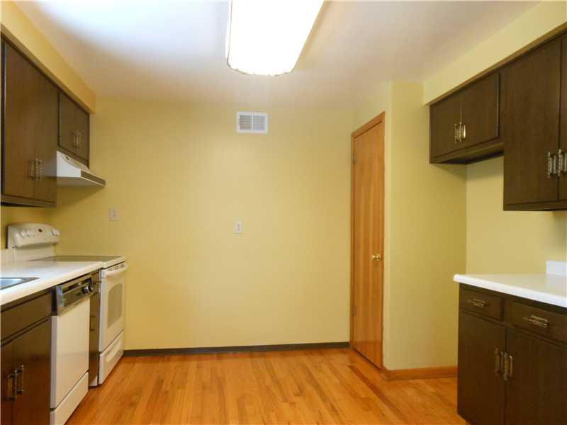 45 Vidoni Road Imperial, PA 15126 - Photo 4 of 25 Kitchen.