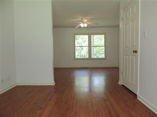 1710 Setter Road Clarksville, TN 37042 - Photo 8 of 25 Gallery Image 8