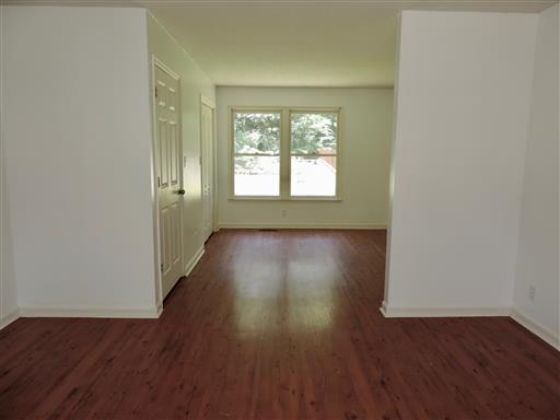 1710 Setter Road Clarksville, TN 37042 - Photo 9 of 25 Gallery Image 9