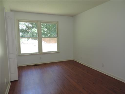 1710 Setter Road Clarksville, TN 37042 - Photo 10 of 25 Gallery Image 10