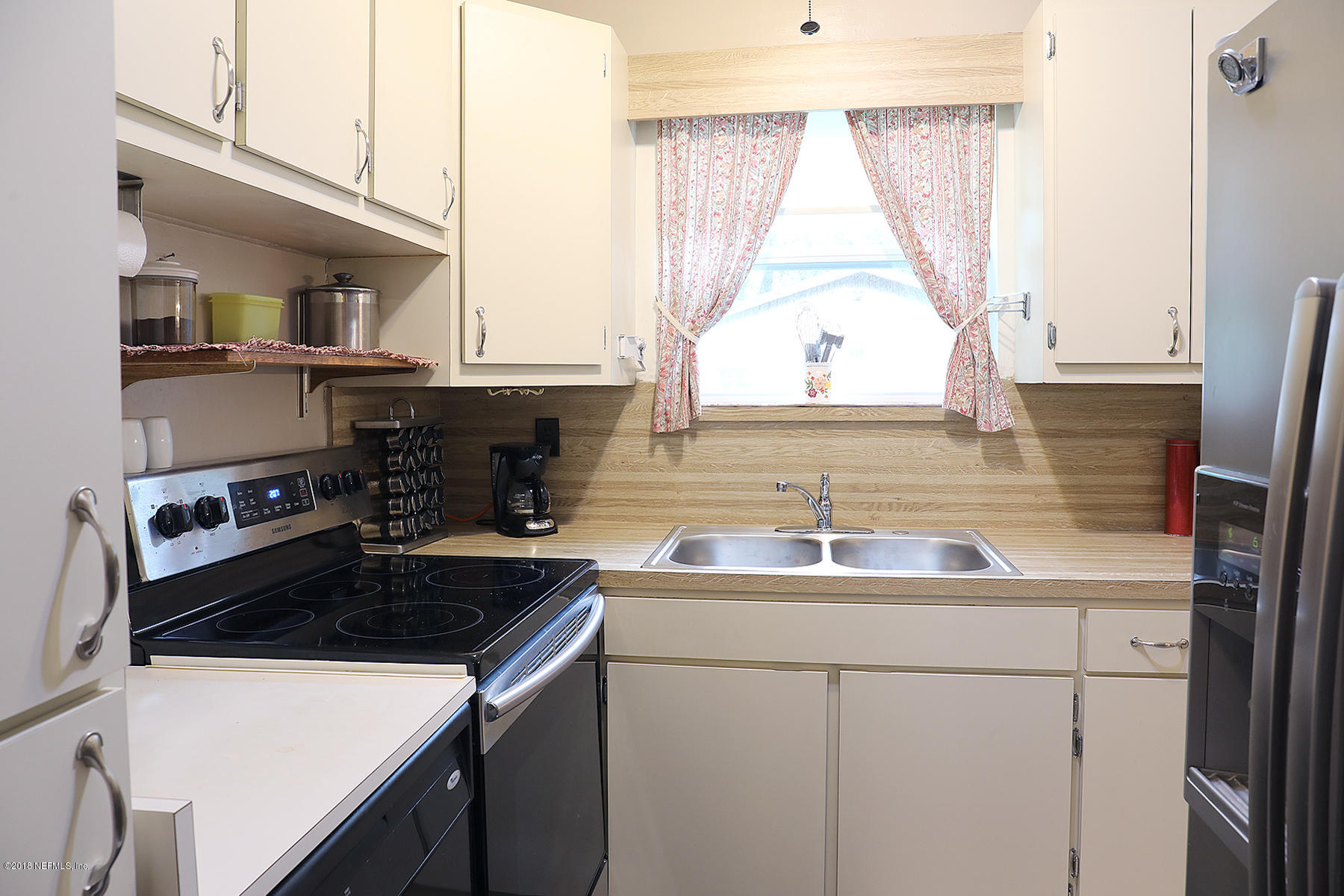 5345 Stanford Road Jacksonville, FL 32207 - Photo 7 of 21 5345 Stanford_Kitchen