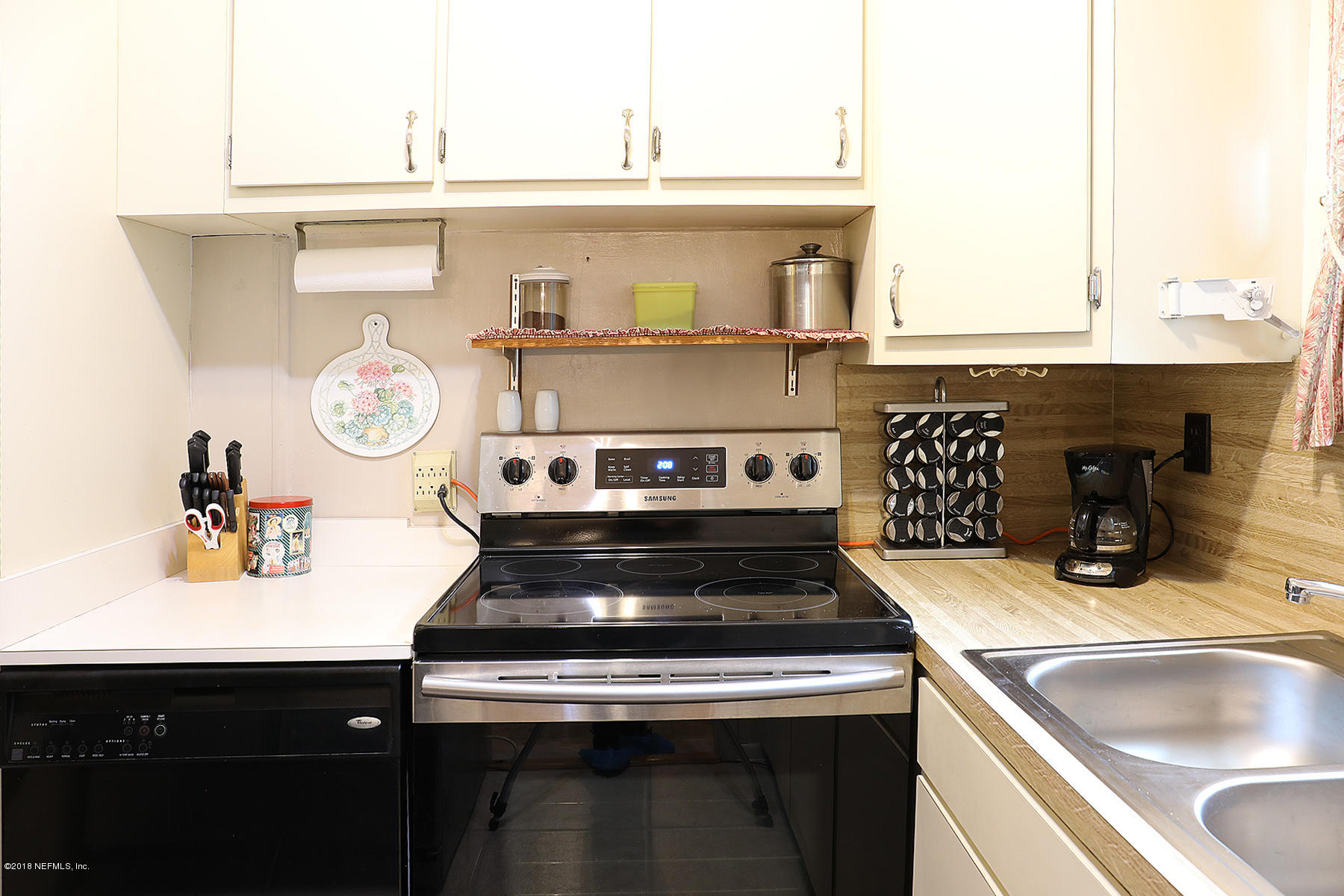 5345 Stanford Road Jacksonville, FL 32207 - Photo 8 of 21 5345 Stanford_Kitchen