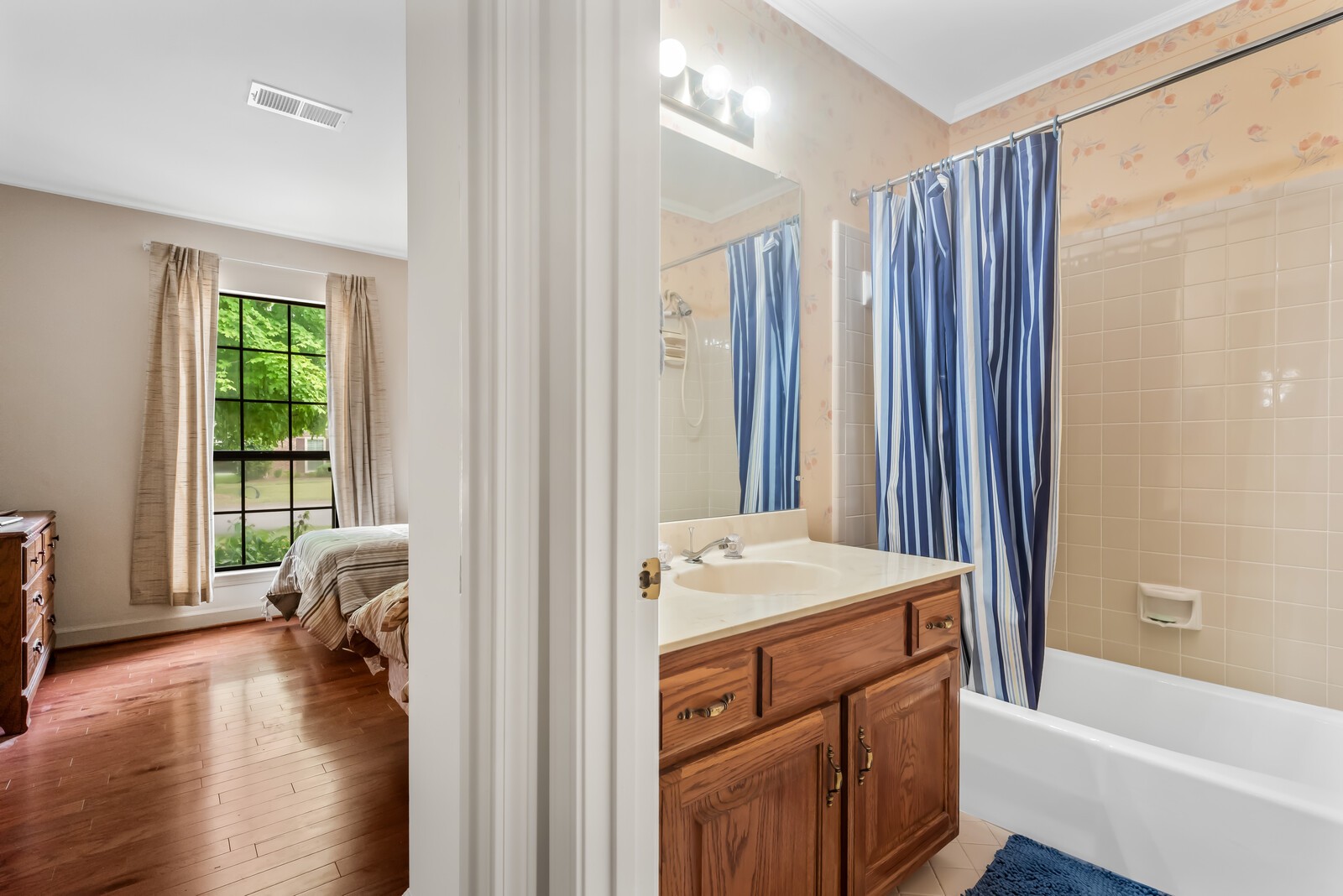 710 General George Patton Road Nashville, TN 37221 - Photo 14 of 18 a utility room with a sink dryer and washer