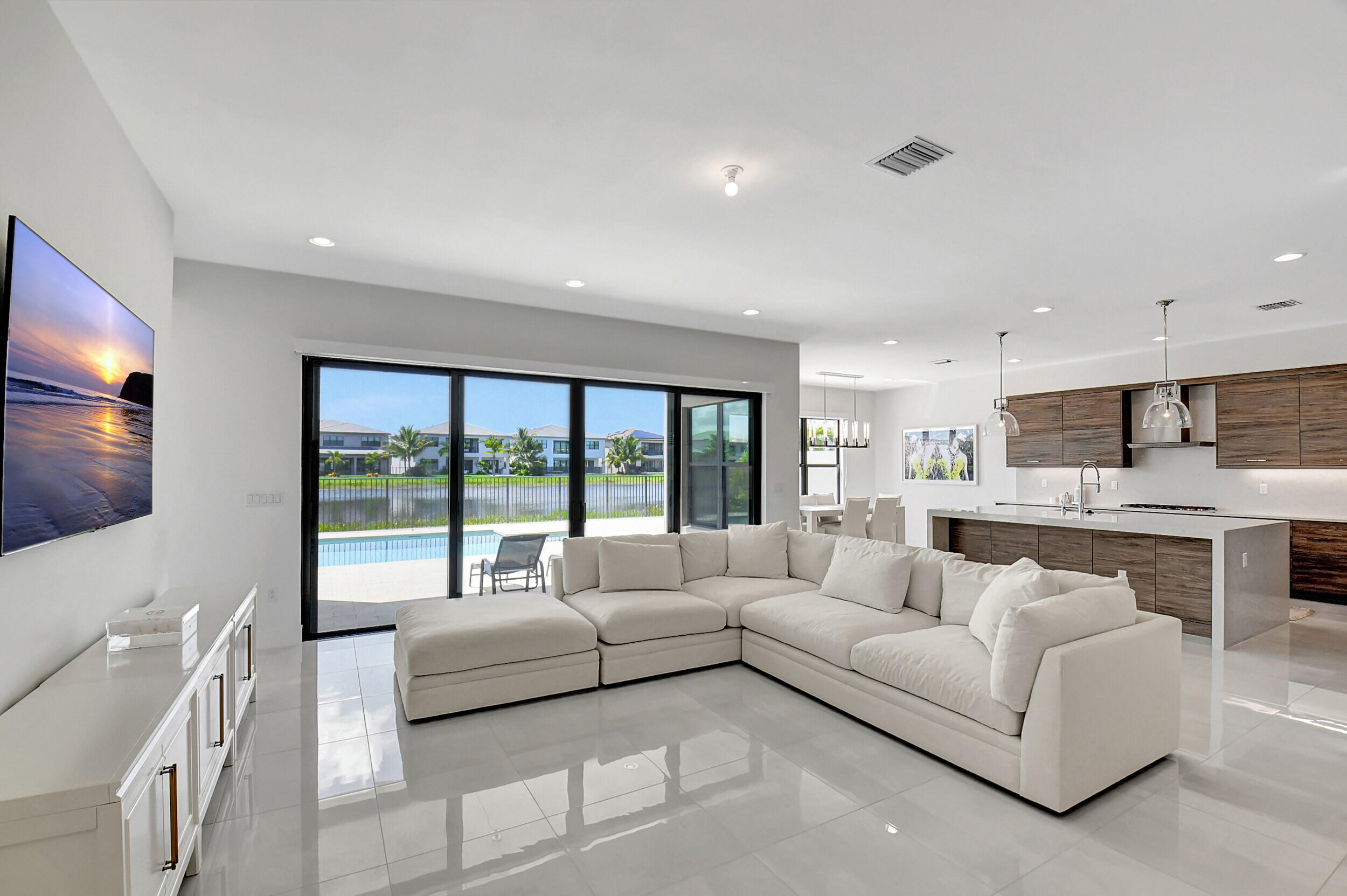 17075 Watersprite Lakes Road Boca Raton, FL 33496 - Photo 6 of 51 06_dsc_4753