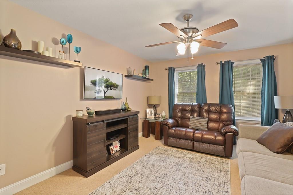 69 Abington Lane Fall River, MA 02721 - Photo 7 of 27 Gallery Image 7