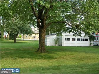 203 Brookhaven Road Brookhaven, PA 19015 - Photo 2 of 10 View