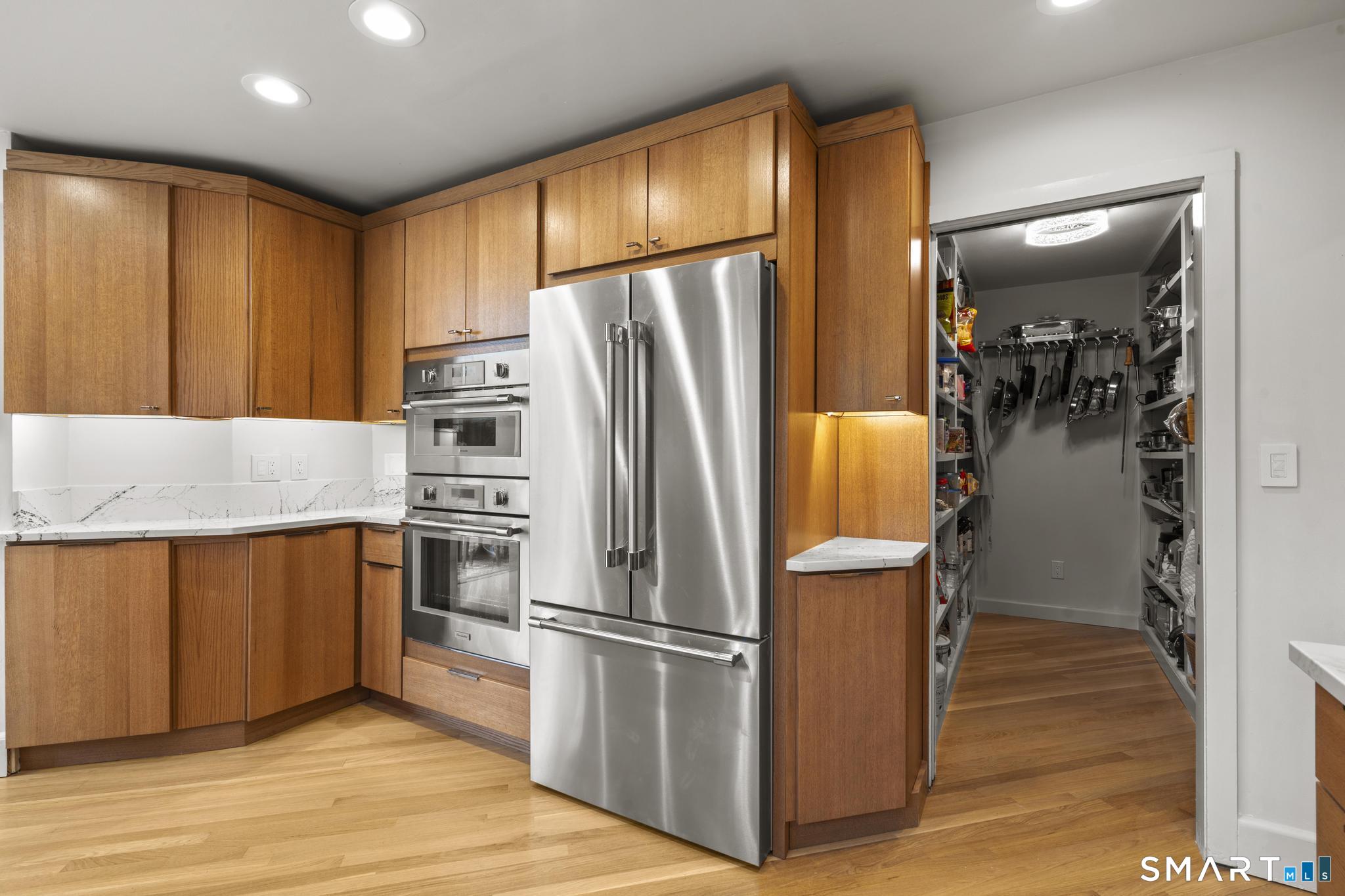 81 Deer Run Road Woodbridge, CT 06525 - Photo 11 of 40