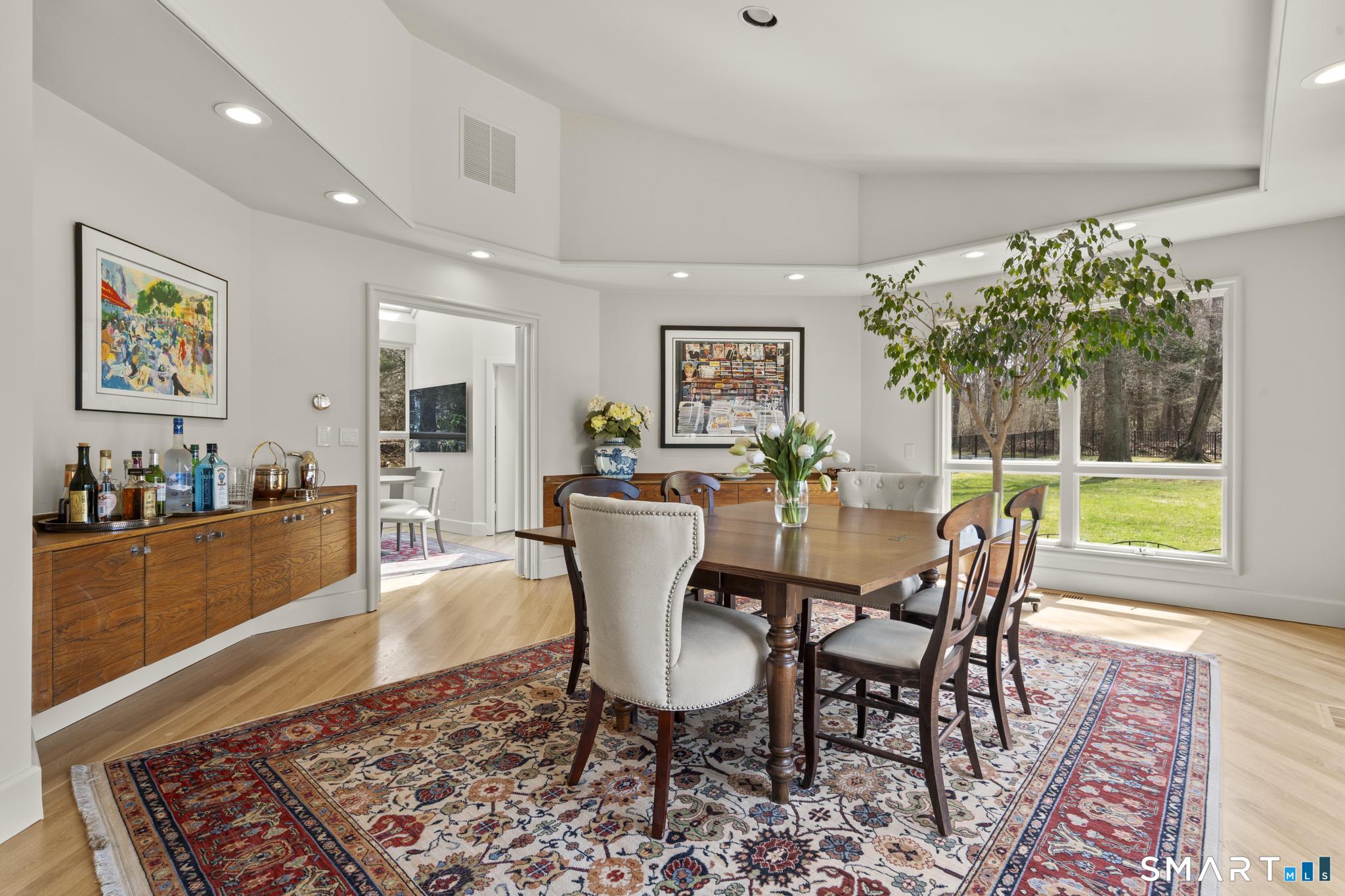 81 Deer Run Road Woodbridge, CT 06525 - Photo 15 of 40