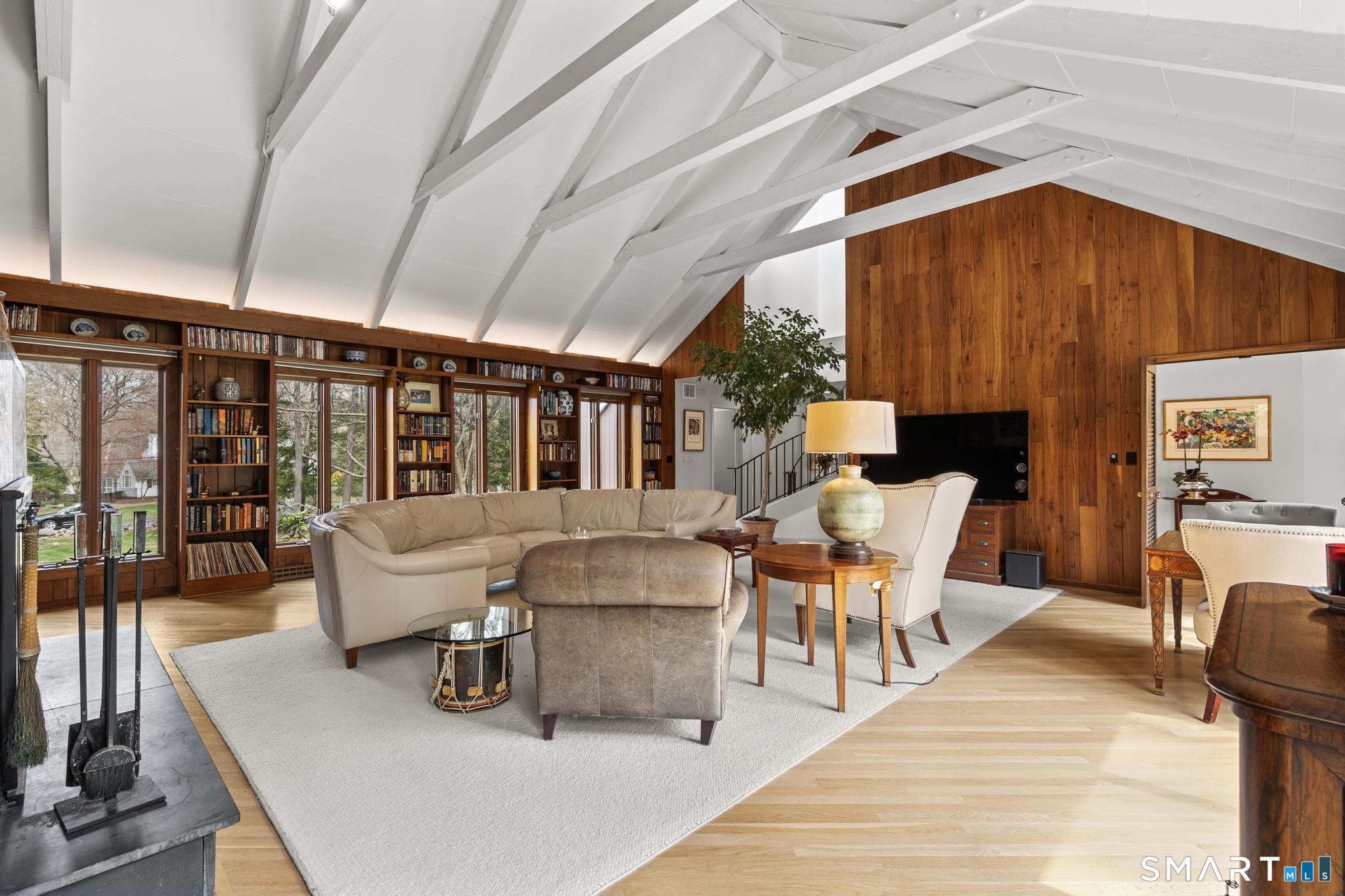 81 Deer Run Road Woodbridge, CT 06525 - Photo 8 of 40