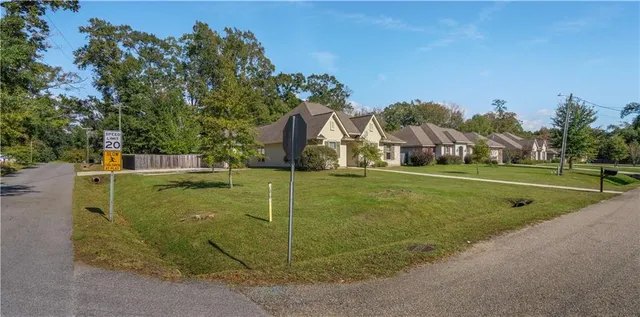 $365,000 | 2247 Orleans Street, Mandeville, LA 70448