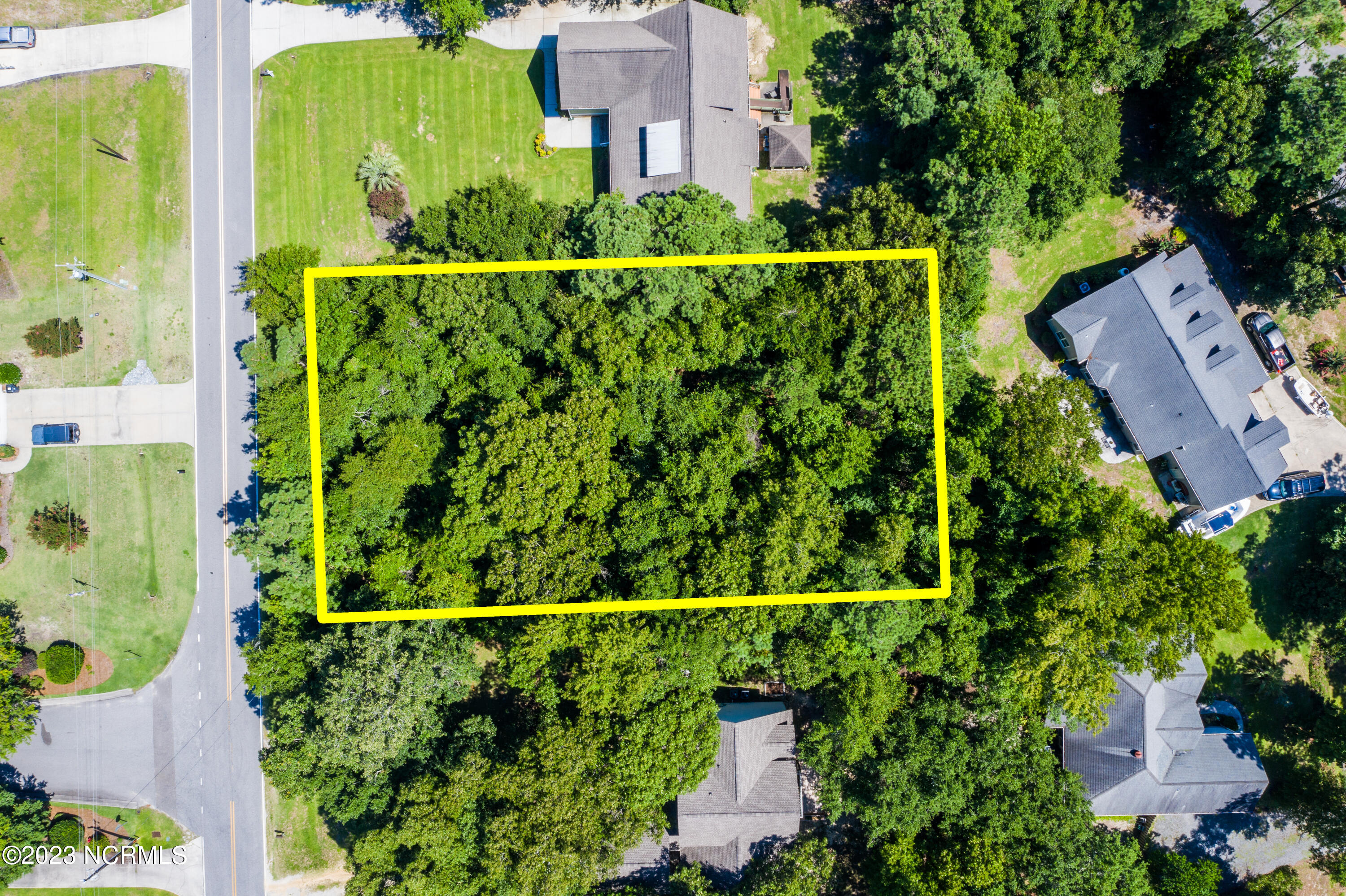 L315 Mallard Bay Road Hampstead, NC 28443 - Photo 3 of 11 3