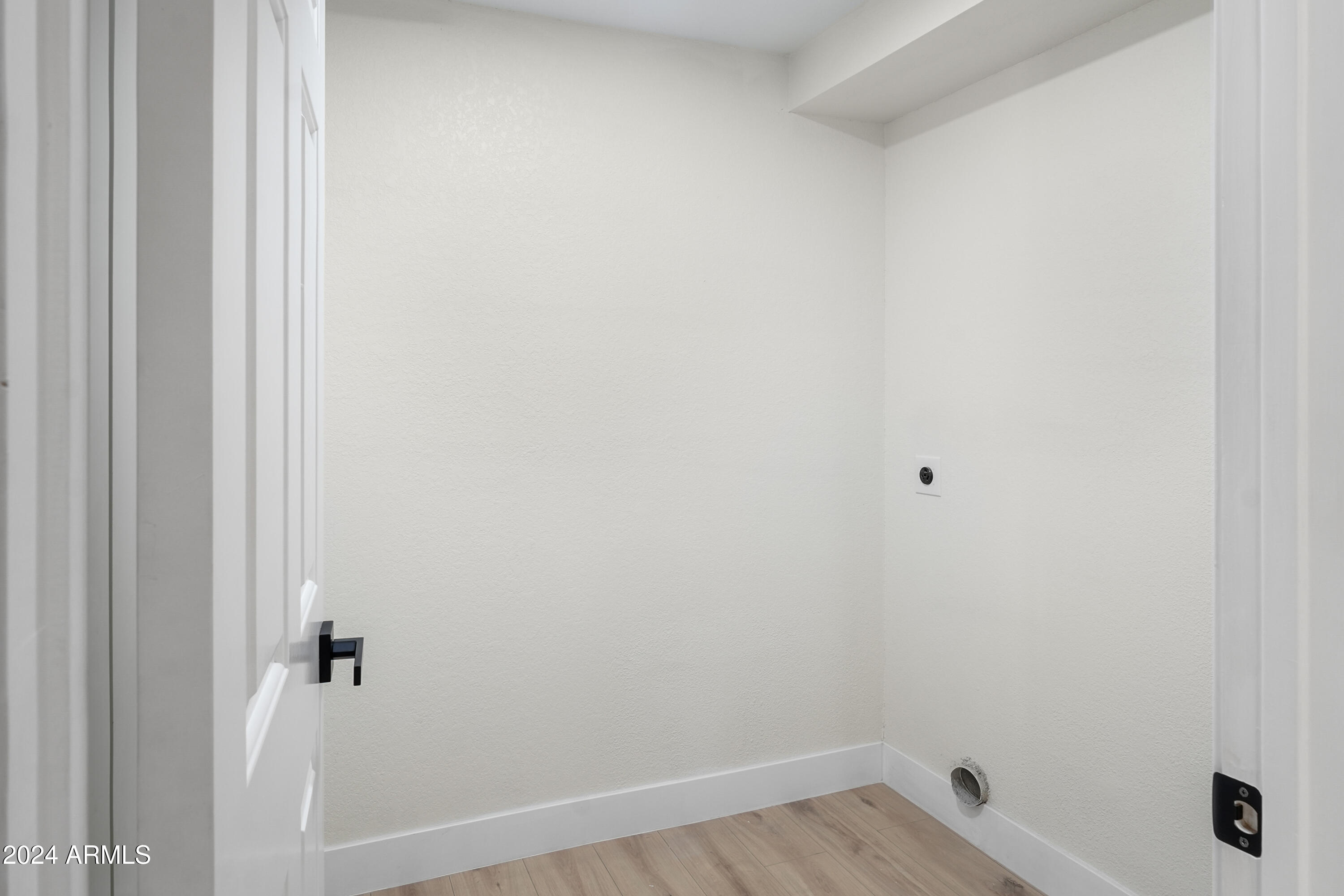 7817 West Wethersfield Road Peoria, AZ 85381 - Photo 18 of 32 DSC04689