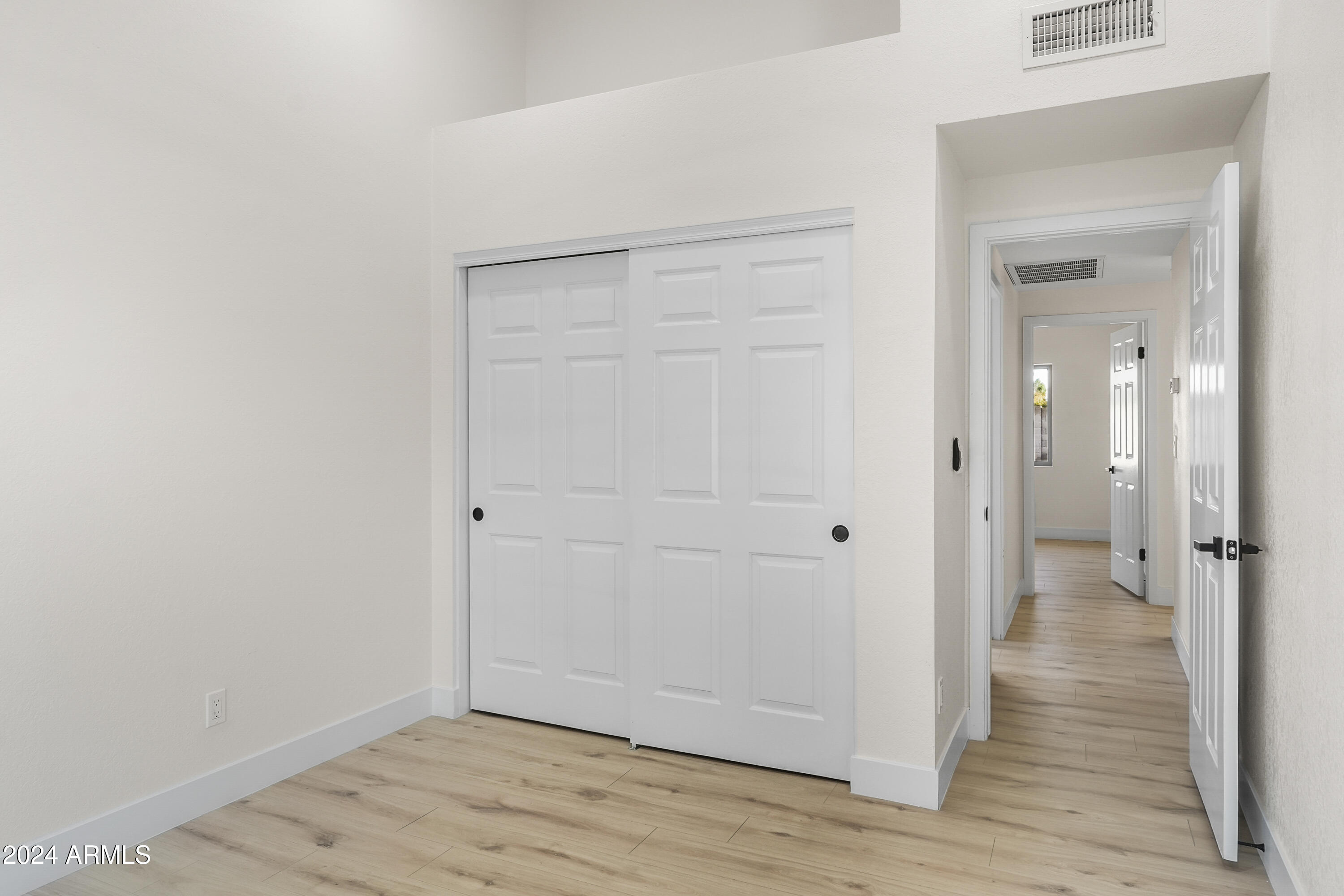 7817 West Wethersfield Road Peoria, AZ 85381 - Photo 24 of 32 DSC04749