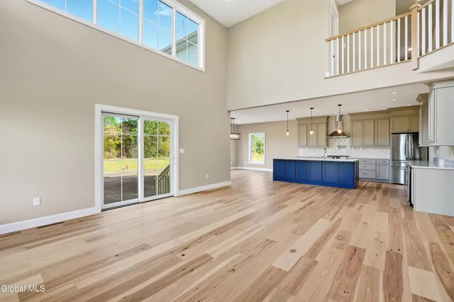 $825,000 | 2 Welding Way, Colonie, NY 12047