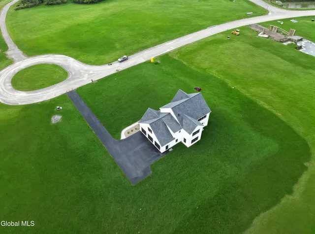 $825,000 | 2 Welding Way, Colonie, NY 12047