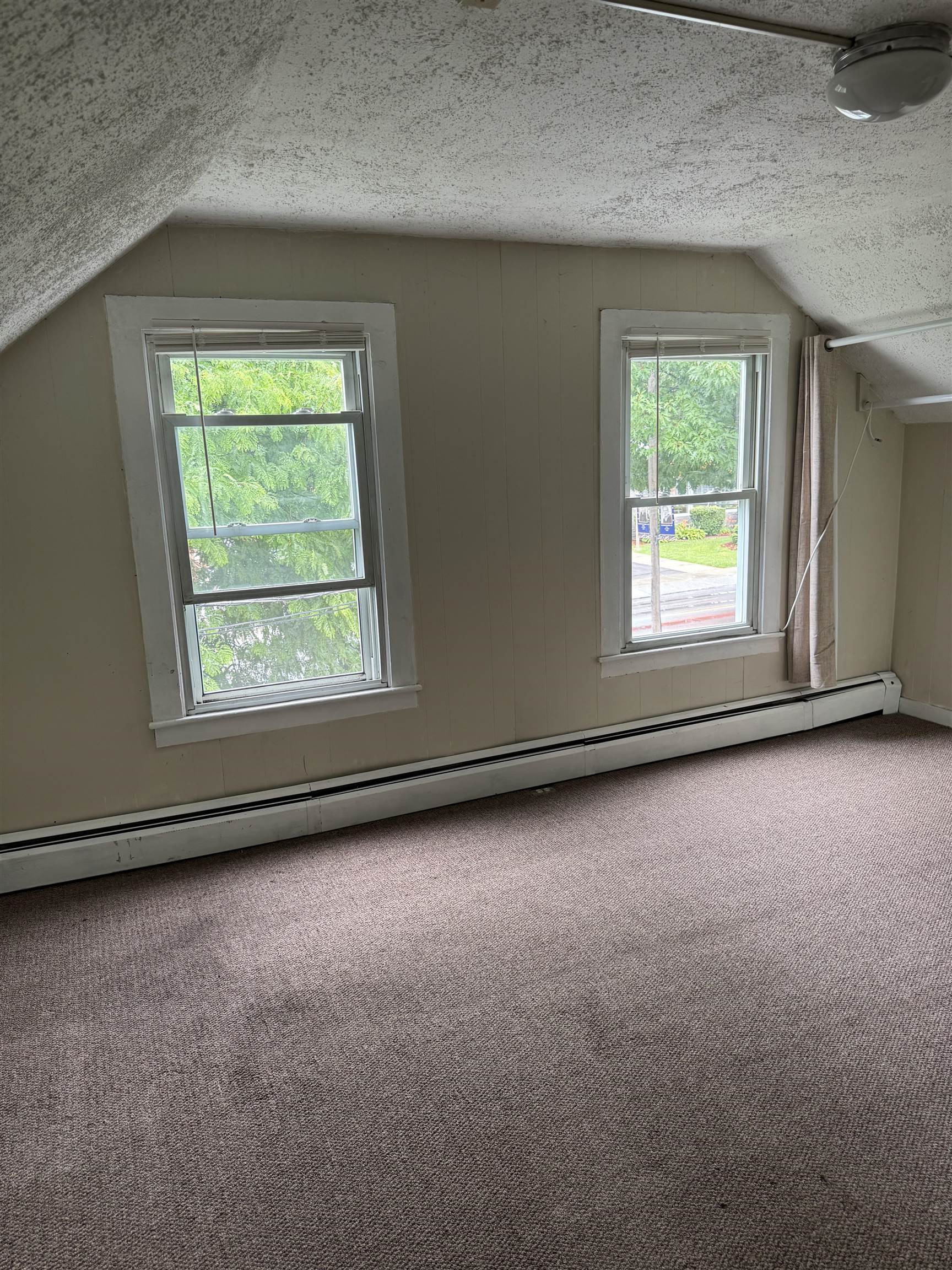 250 North Street Bennington, VT 05201 - Photo 9 of 16