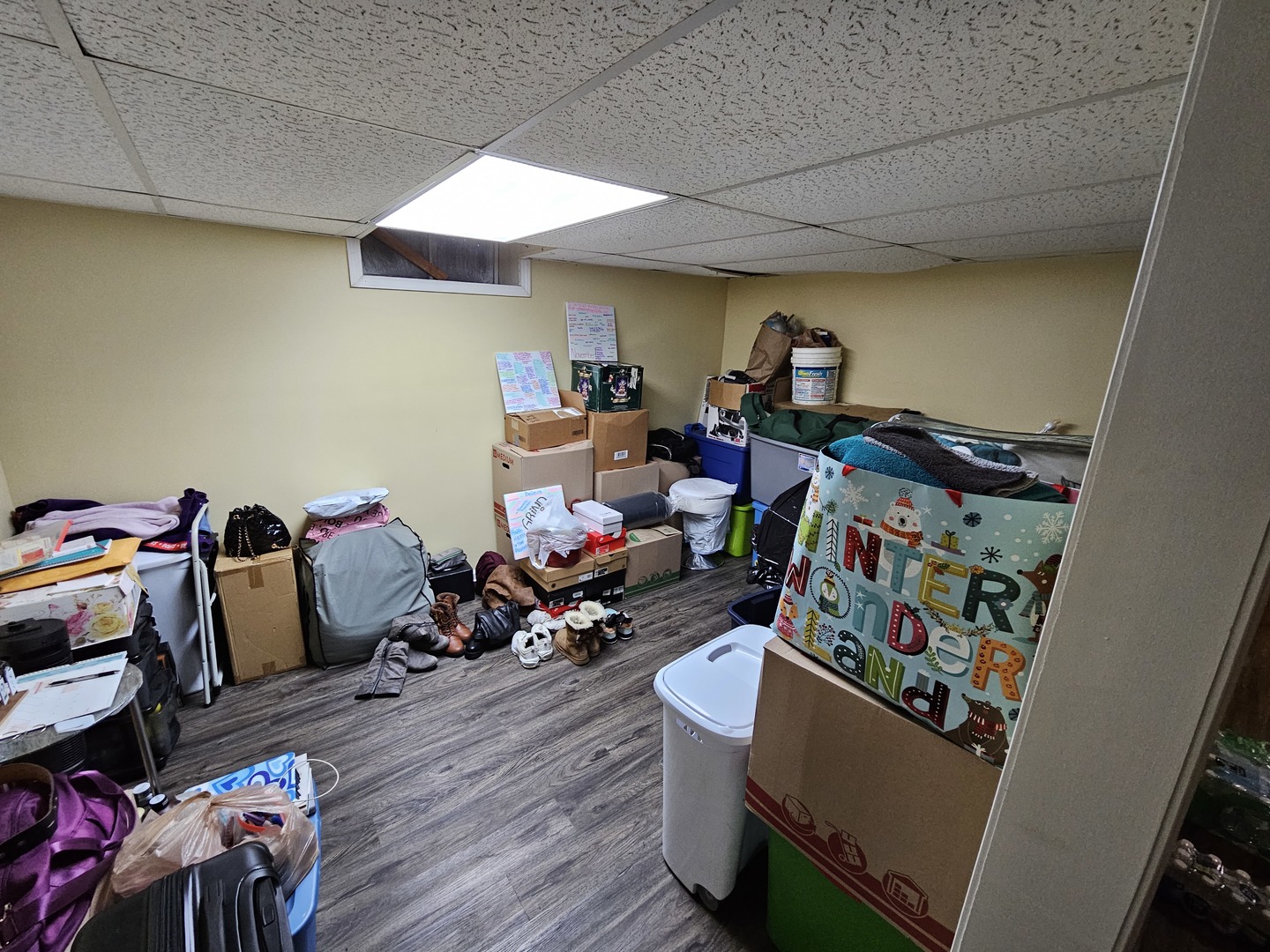 239 South McLean Boulevard Elgin, IL 60123 - Photo 24 of 30 a room with furniture and wooden floor