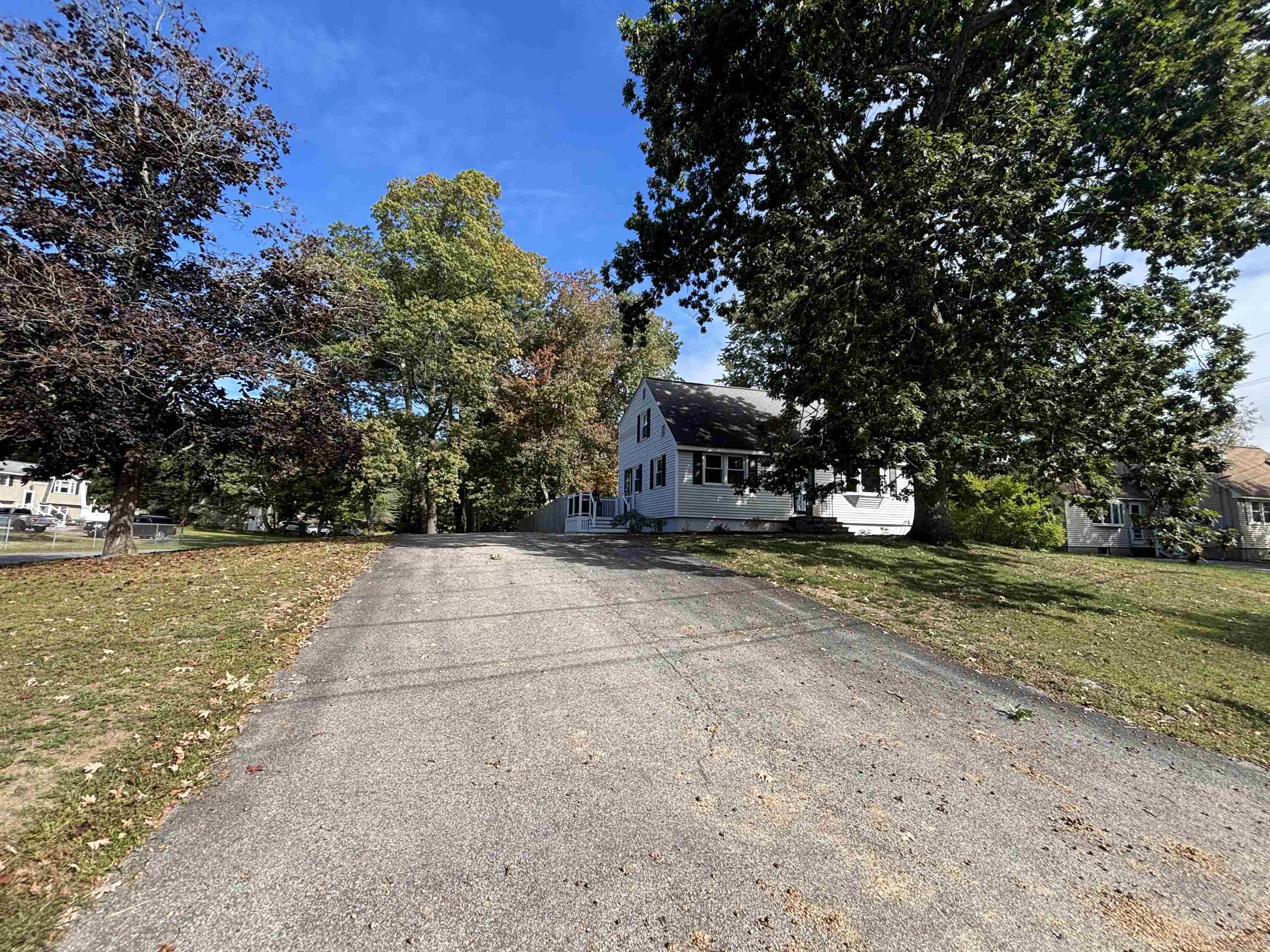 10 Townsend Avenue Salem, NH 03079 - Photo 35 of 41