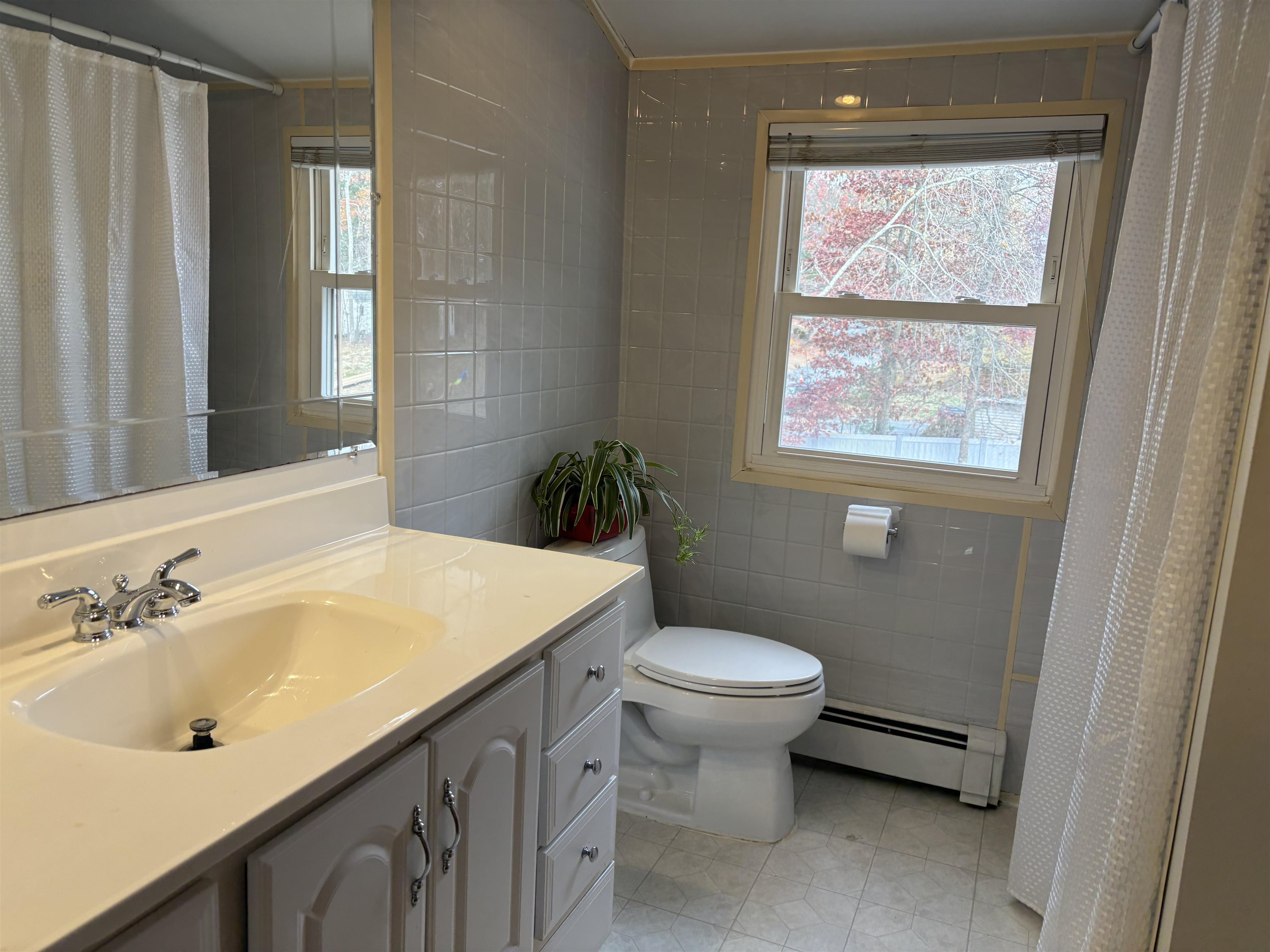 10 Townsend Avenue Salem, NH 03079 - Photo 6 of 41