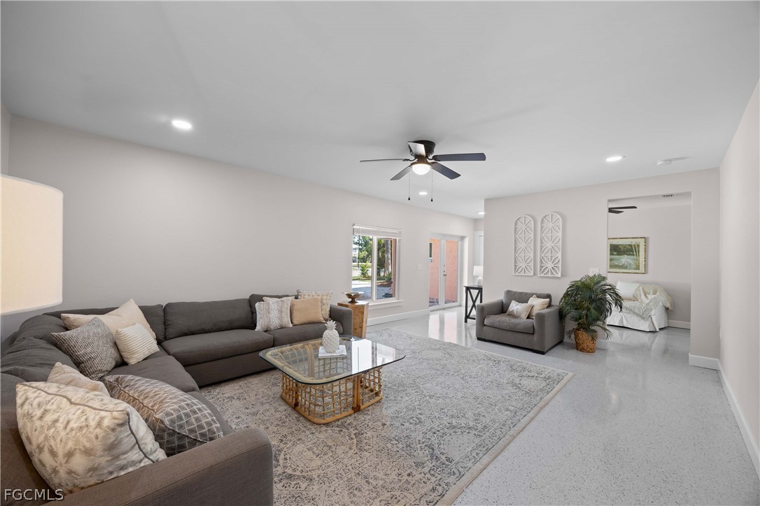 887 Casa Ybel Road Sanibel, FL 33957 - Photo 5 of 49