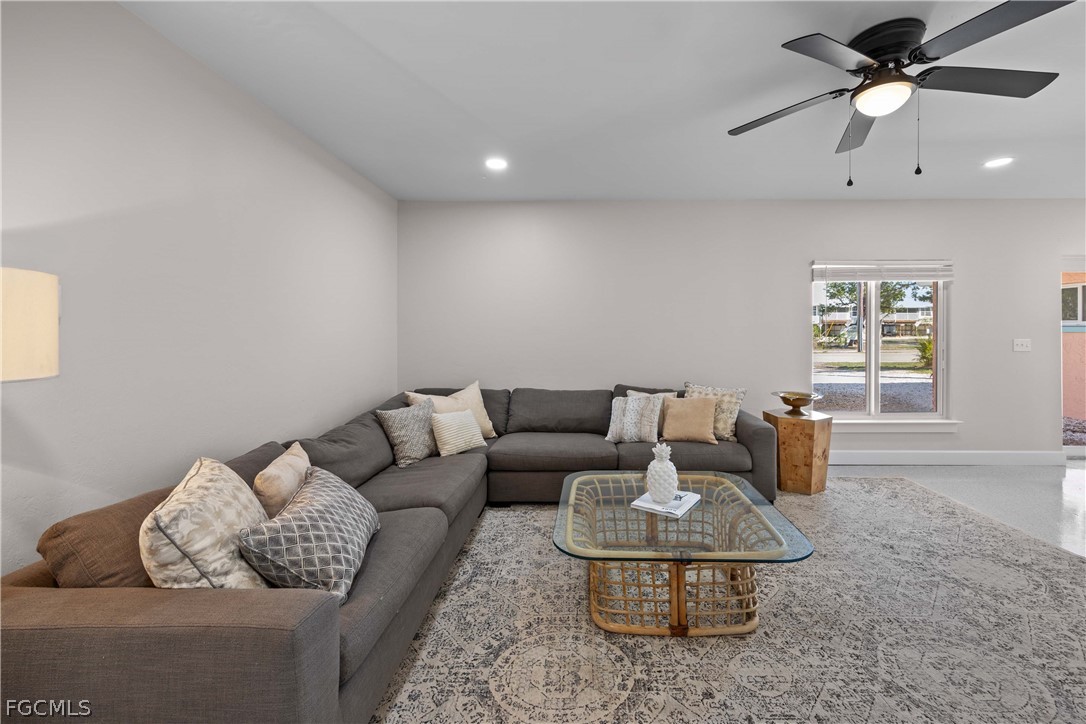 887 Casa Ybel Road Sanibel, FL 33957 - Photo 6 of 49