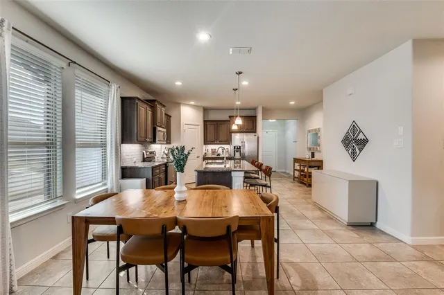 $329,900 | 157 Wagon Wheel Drive, Waxahachie, TX 75167