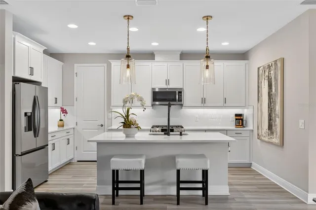 $629,900 | 17744 Savory Mist Circle, Bradenton, FL 34211