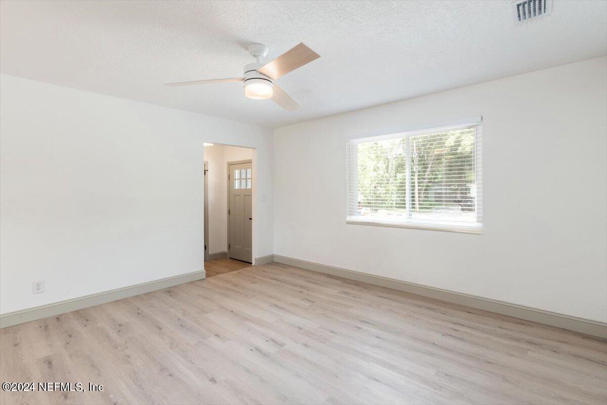 1914 Sprinkle Drive Jacksonville, FL 32211 - Photo 4 of 37 06-FULL-014