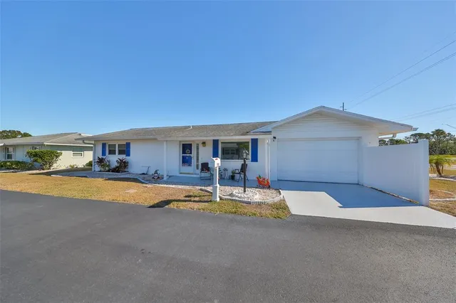 $290,000 | 703 Rutgers Place, Sun City Center, FL 33573