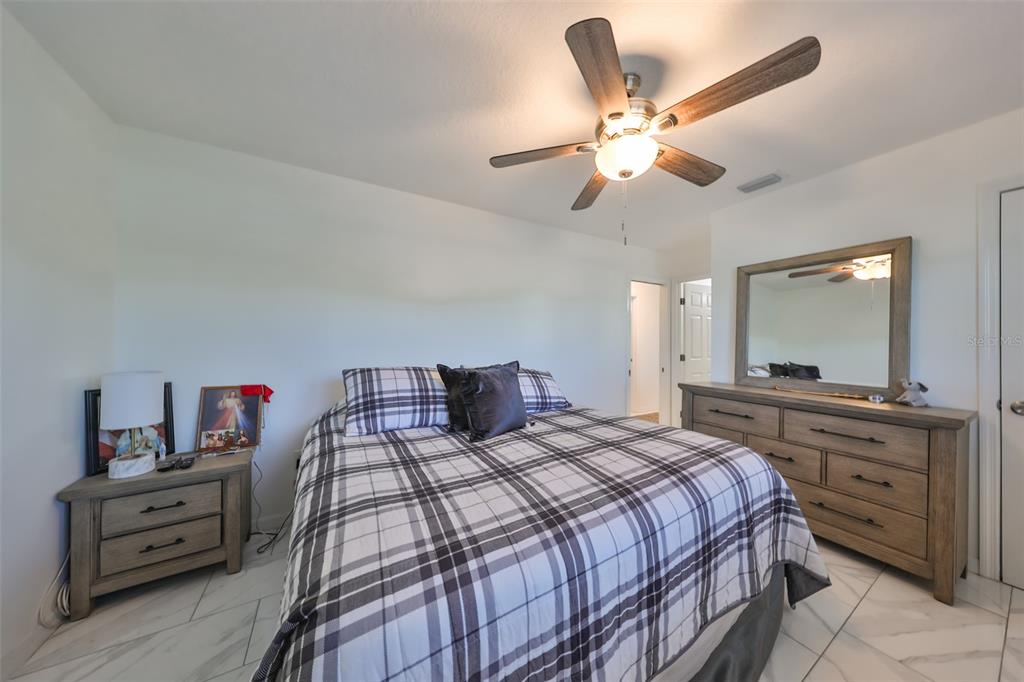 703 Rutgers Place Sun City Center, FL 33573 - Photo 12 of 21