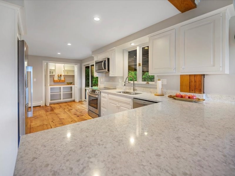 24 Peaceful Way Tiverton, RI 02878 - Photo 13 of 49