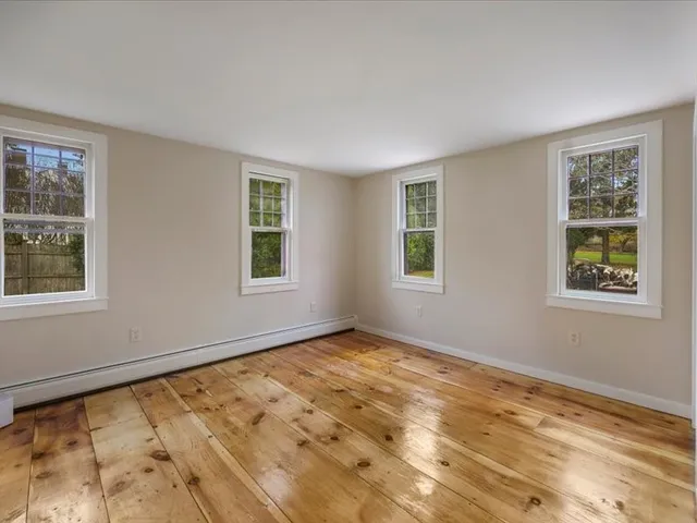 $1,099,000 | 24 Peaceful Way, Tiverton, RI 02878