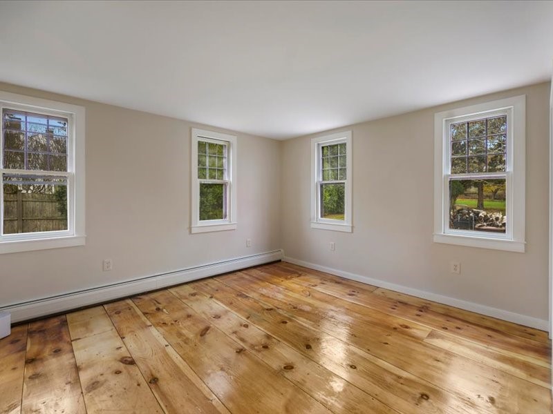 24 Peaceful Way Tiverton, RI 02878 - Photo 18 of 49