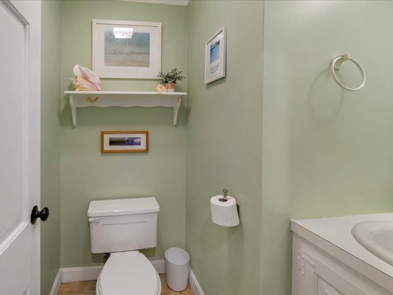 24 Peaceful Way Tiverton, RI 02878 - Photo 19 of 49