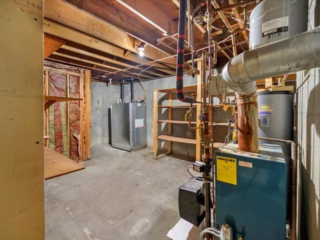 $1,099,000 | 24 Peaceful Way, Tiverton, RI 02878